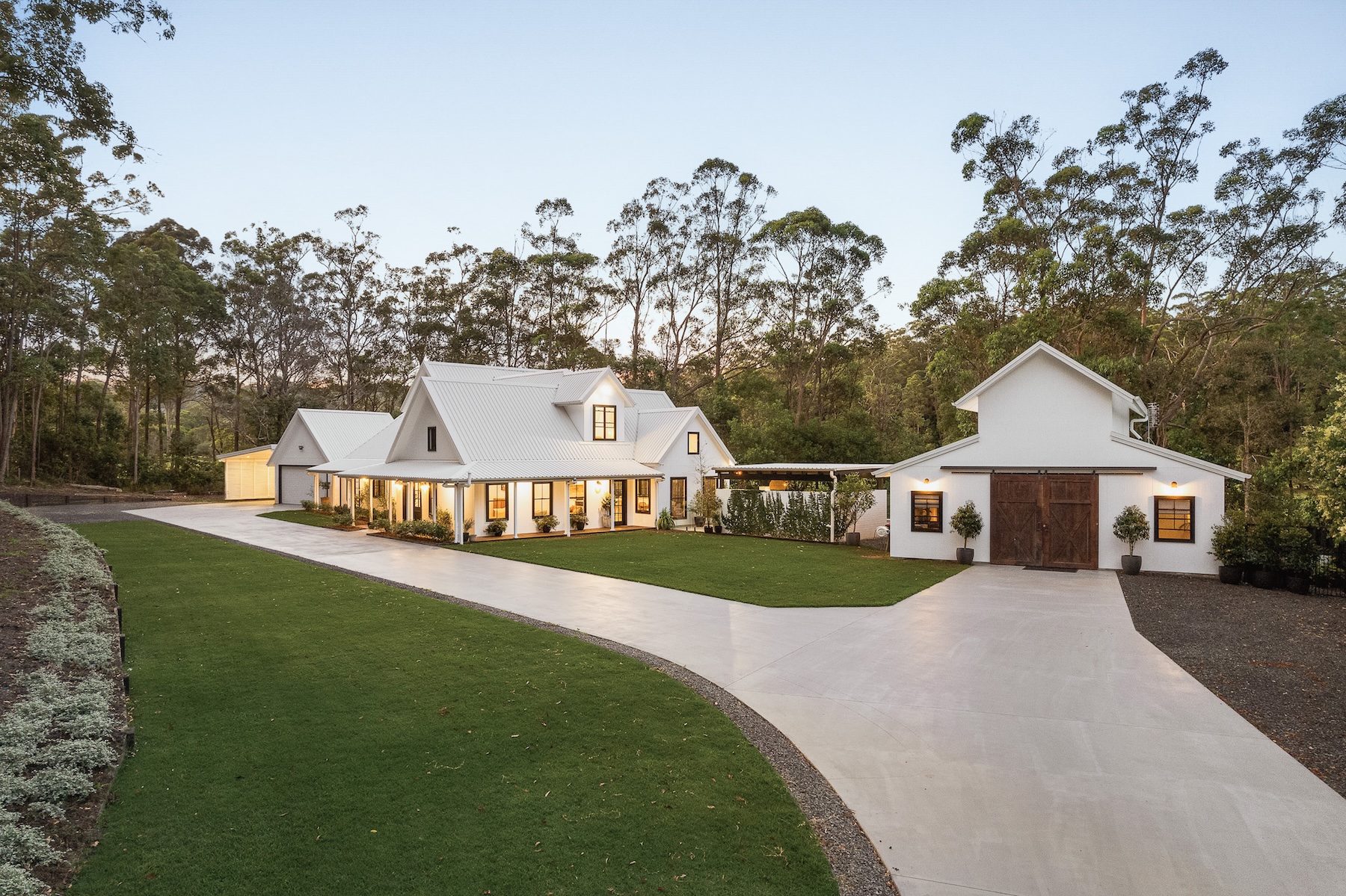 Prestige hinterland property